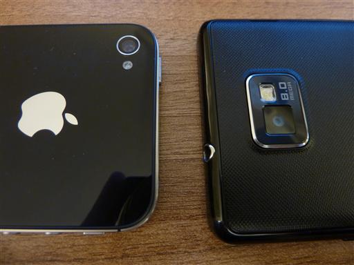 iphone4s-vs-samsung-galaxy-s21.jpg