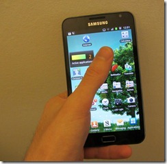 holding_galaxynote