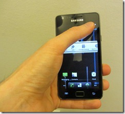 holding_galaxys22